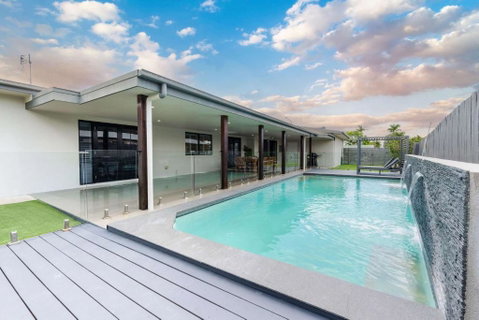Magic On MacArthur - Tourism Cairns 2