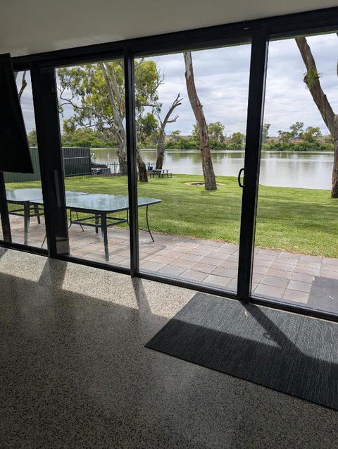 Mannum River Rentals - Tourism Cairns 2