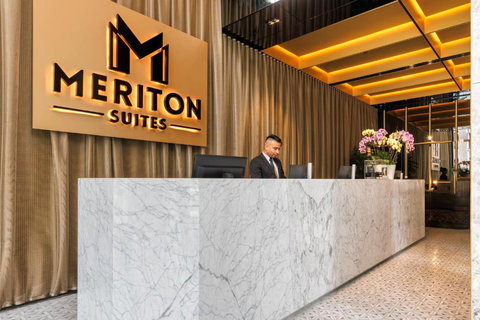 Meriton Suites Melbourne - Tourism Cairns 2