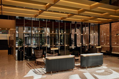 Meriton Suites Melbourne - Tourism Cairns 3