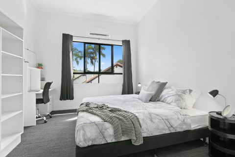 MiHaven Shared Living - Martyn St - Tourism Cairns 1