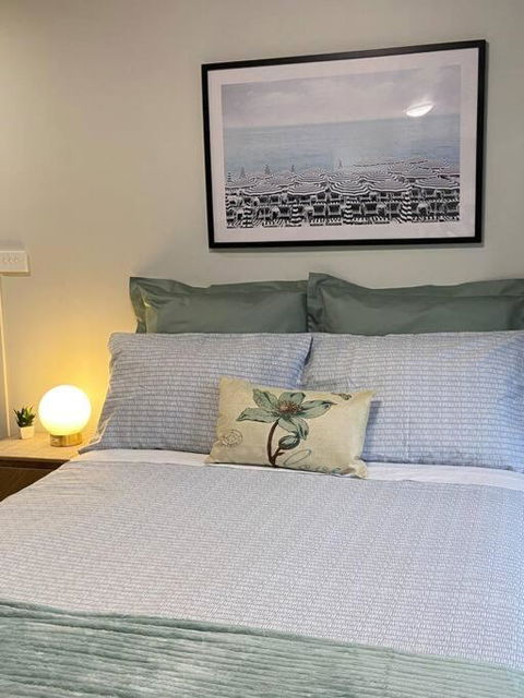 MEPLE, Tiny Home, Pets, Walk2Food, WiFi, Bfast, - Tourism Cairns 0