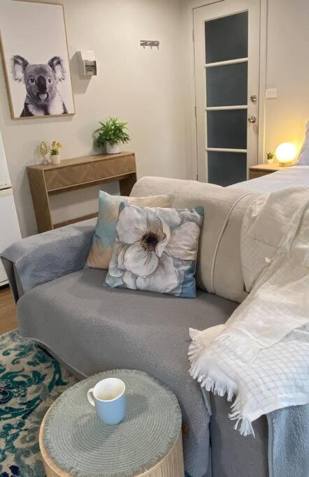 MEPLE, Tiny Home, Pets, Walk2Food, WiFi, Bfast, - Tourism Cairns 2