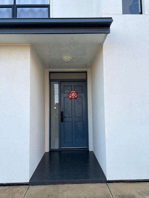 Modern House Between Airport And Sea - Tourism Cairns 2