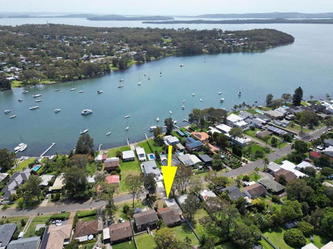 NEW PropertyBreezy Bayside Haven At Brightwaters - Tourism Cairns 0