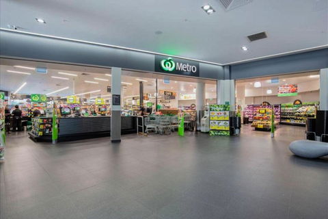 NEW Exquistely Furnished 2 Bedroom Apartment - Tourism Cairns 2