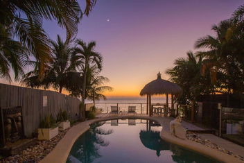 Mylara Beachfront Holiday Home with Tourism Cairns