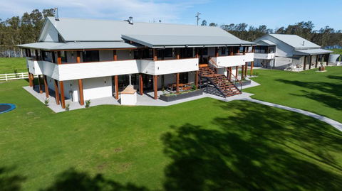 Neat Acres Farmhouse - Tourism Cairns 3