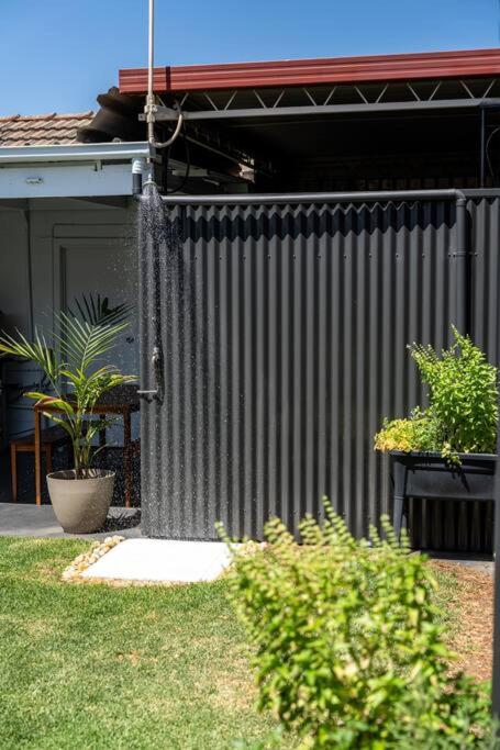 Neptune - 2BR Private Pool WiFi - Tourism Cairns 3