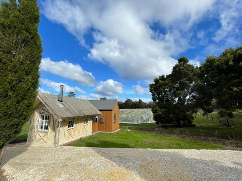 NEST- Luxury Vineyard Accommodation - Tourism Cairns 3