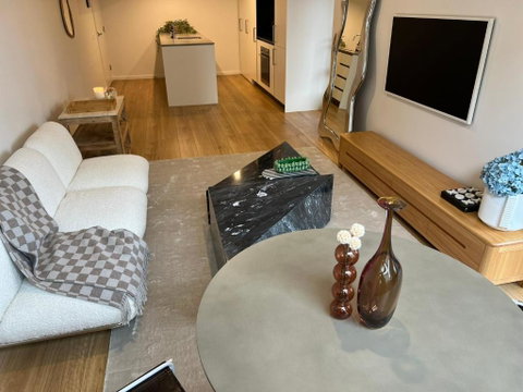 NEW BOUTIQUE 1bd Apt - Tourism Cairns 1