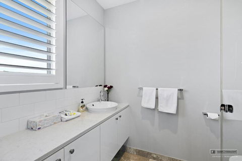 NEW HAVEN - Garden View Balcony - Tourism Cairns 1