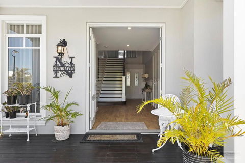 NEW HAVEN - Garden View Balcony - Tourism Cairns 2