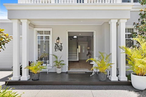 NEW HAVEN - Garden View Balcony - Tourism Cairns 3