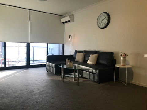 New Luxurious Skyview 2Bedroom Apartment Liverpool - Tourism Cairns 3