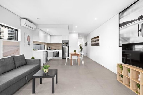 New Modern 2BR 2baths Apt In Homebush Sleeps 6 - Tourism Cairns 0