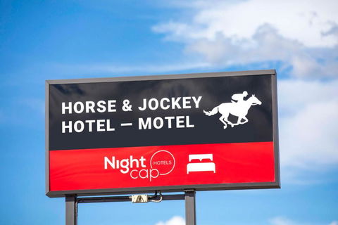 Nightcap At Horse & Jockey Hotel Warwick - Tourism Cairns 2