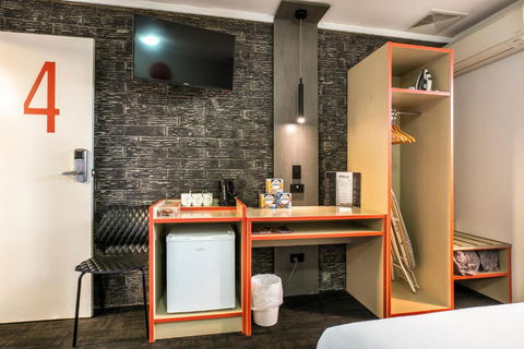 Nightcap At Jamison Hotel - Tourism Cairns 3