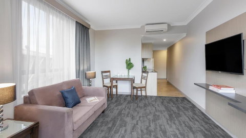 Oaks Sydney North Ryde Suites - Tourism Cairns 2