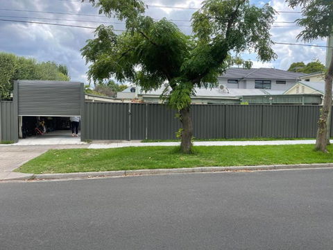 Oakleigh Private Unit - Tourism Cairns 1