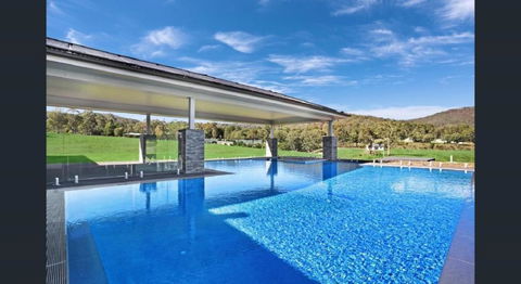 ON Keppies - BnB - Family Farm & Wedding Guest Accommodation Paterson NSW - Tourism Cairns 3