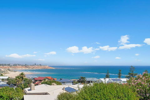 Ocean View In Port Noarlunga - Tourism Cairns 2