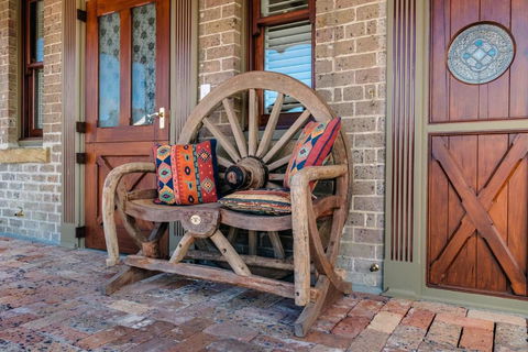 Old Bank Boutique Hotel - Tourism Cairns 3