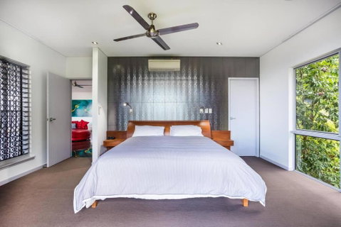 On The Very Top Of Cairns - Luxurious Entertainer - Tourism Cairns 2
