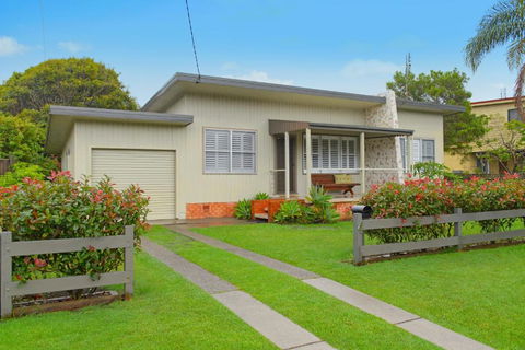 ONDINE, 4 Belmore Street - Tourism Cairns 3