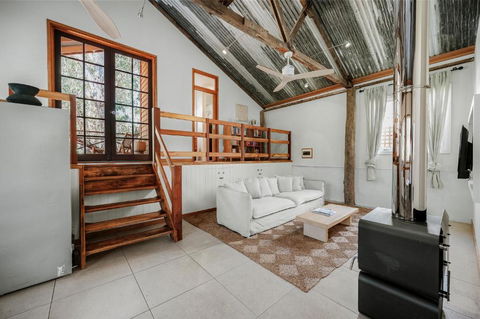 Orchard Cottage - Quiet Farm Escape - Tourism Cairns 2