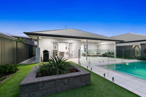 OSPREY ISLAND RETREAT - Tourism Cairns 0