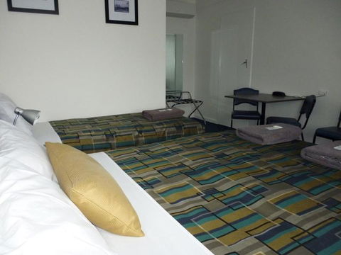 Otway Gate Motel - Tourism Cairns 1