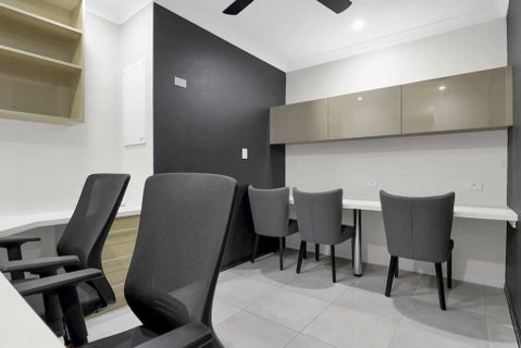 Oversized Luxury- A Corporate & Family Heaven - Tourism Cairns 3