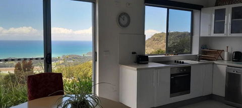 ON TOP Of THE WORLD Garden Studio - Tourism Cairns 3