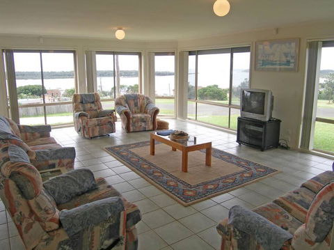 ORSO1O - Water View House - Tourism Cairns 1