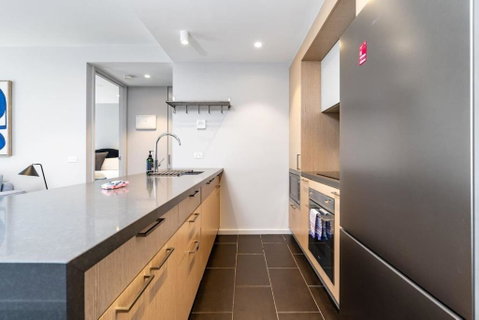 Paradise In Popular Pier Complex Apt - Kingston - Tourism Cairns 2