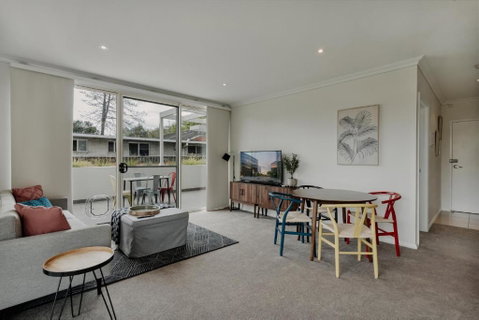 Peaceful 1-Bed Apartment Close To Lonsdale St - Tourism Cairns 0
