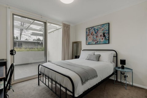 Peaceful 1-Bed Apartment Close To Lonsdale St - Tourism Cairns 2