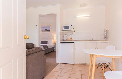 Penola Coonawarra Caravan Park - Tourism Cairns 3