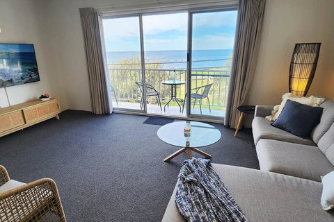 Penthouse Apartment Ocean Views - Tourism Cairns 1