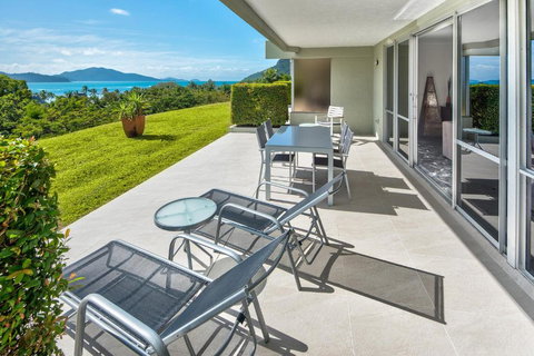 Poinciana Lodge - 3 Bedroom - On Hamilton Island By HIHA - Tourism Cairns 2
