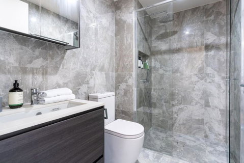 Perfectly Located 1BR BA Apartment - Tourism Cairns 3
