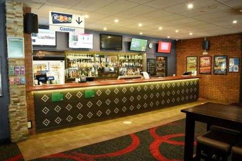 Peppermill Inn Motel - Tourism Cairns 1