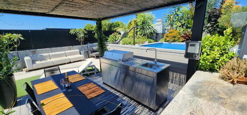 Penthouse Perfection With Private Rooftop Pool - Tourism Cairns 2