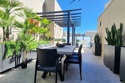 Penthouse With Private Terrace, Parking + 2 Pools - Tourism Cairns 1