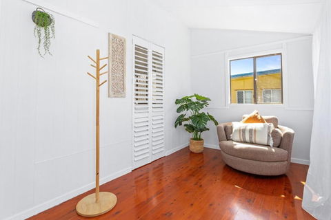 Perfect Cooee Bay Beach Getaway! - Tourism Cairns 1