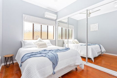 Perfect Cooee Bay Beach Getaway! - Tourism Cairns 3
