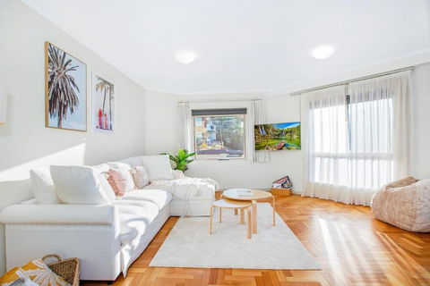 Perfect Manly Retreat, In The Heart Of Manly, Family & Couple Friendly Apartment With CAR SPOT - Tourism Cairns 0