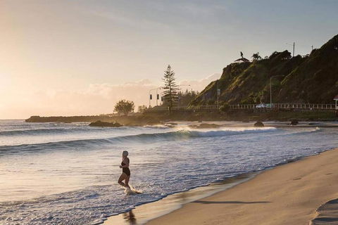 PET FRIENDLY & Super Central Retro Beach Pad! - Tourism Cairns 3