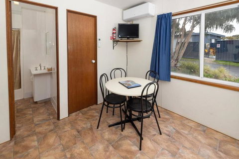 Pet Friendly On The Great Ocean Road - Tourism Cairns 3